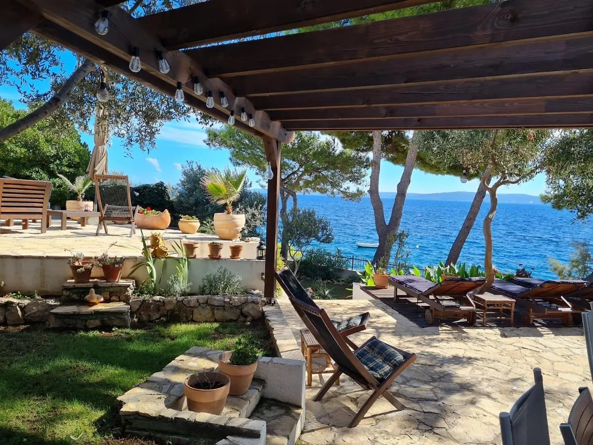 Luxury Villa - By The Sea, Summer Kitchen, Hot Tub, Sup, Boat, 5 Rooms, Wifi, Parking - Trogir Okrug Gornji