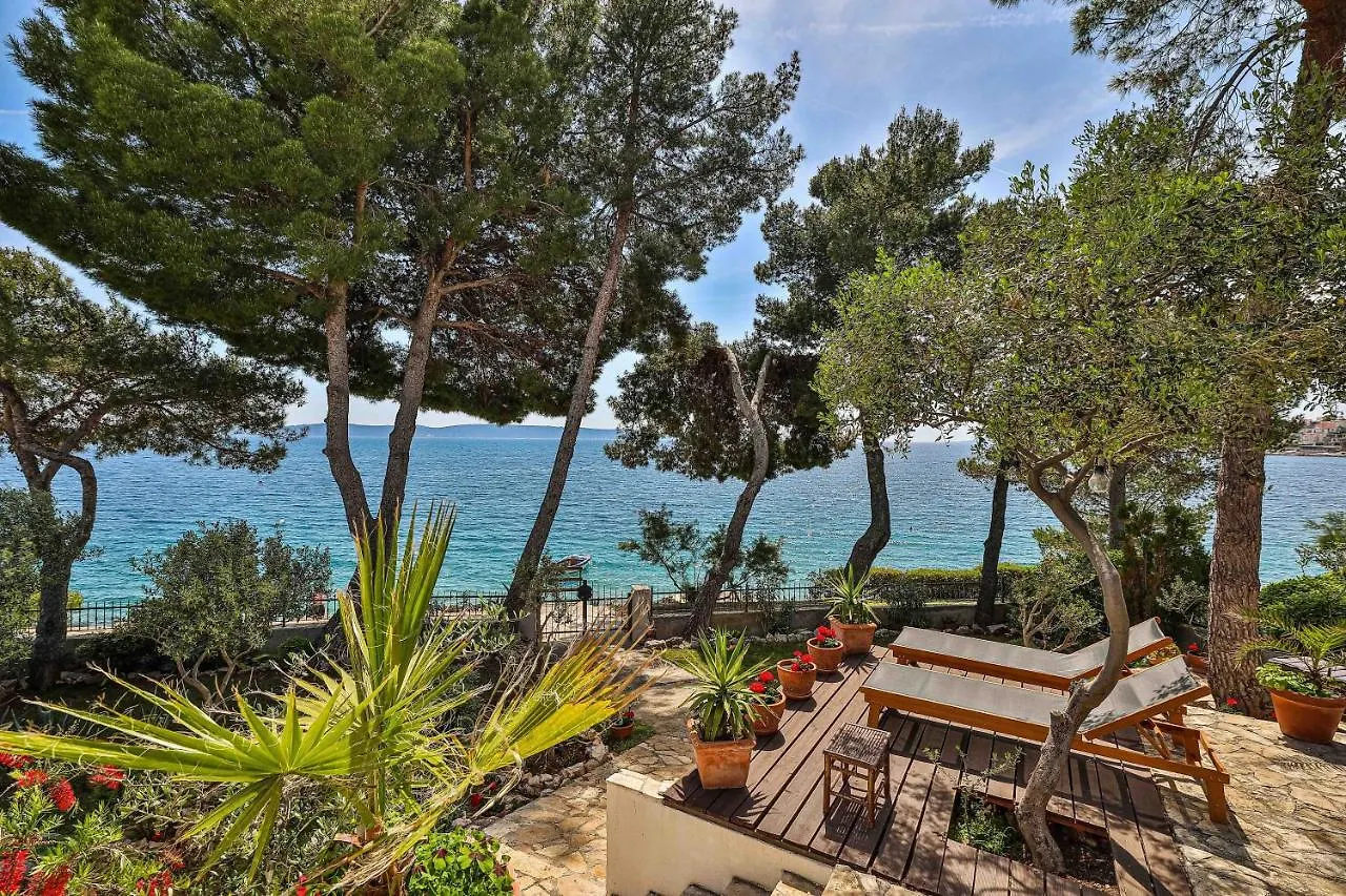 Luxury Villa - By The Sea, Summer Kitchen, Hot Tub, Sup, Boat, 5 Rooms, Wifi, Parking - Trogir Okrug Gornji