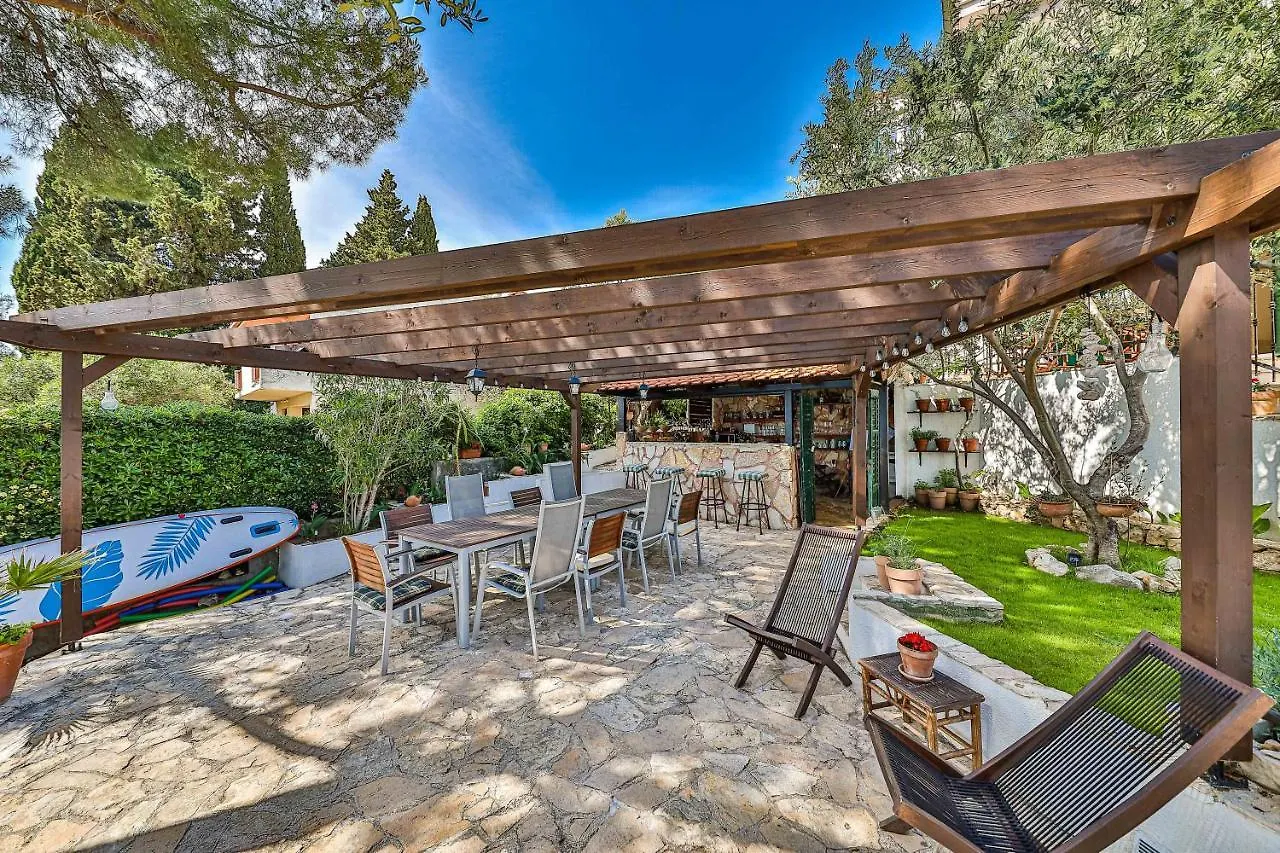 Luxury Villa - By The Sea, Summer Kitchen, Hot Tub, Sup, Boat, 5 Rooms, Wifi, Parking - Trogir Okrug Gornji
